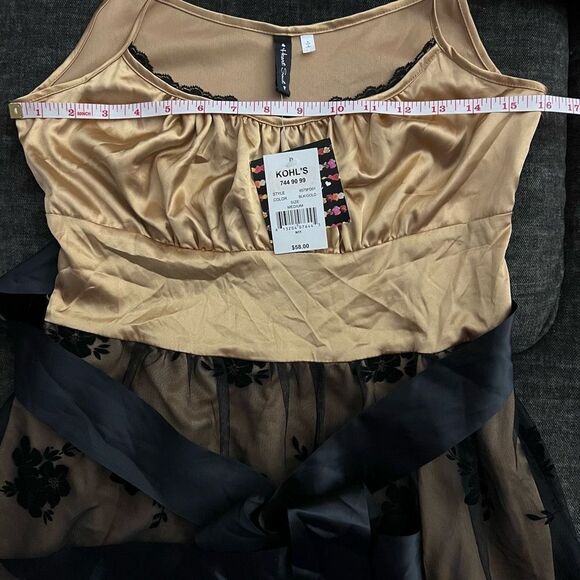 Heart Soul Cocktail Dress in Gold with Black Lace Overlay - Picture 14 of 16